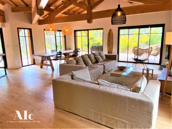 superbe villa bois piraillan