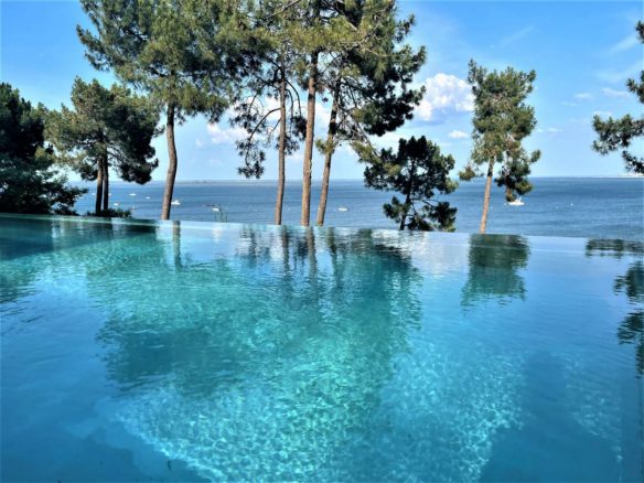 Villa Première ligne sur bassin en location