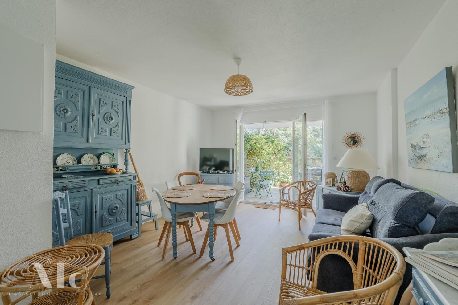 PHOTO-19 Cap Ferret ravissant appartement en vente immédiate