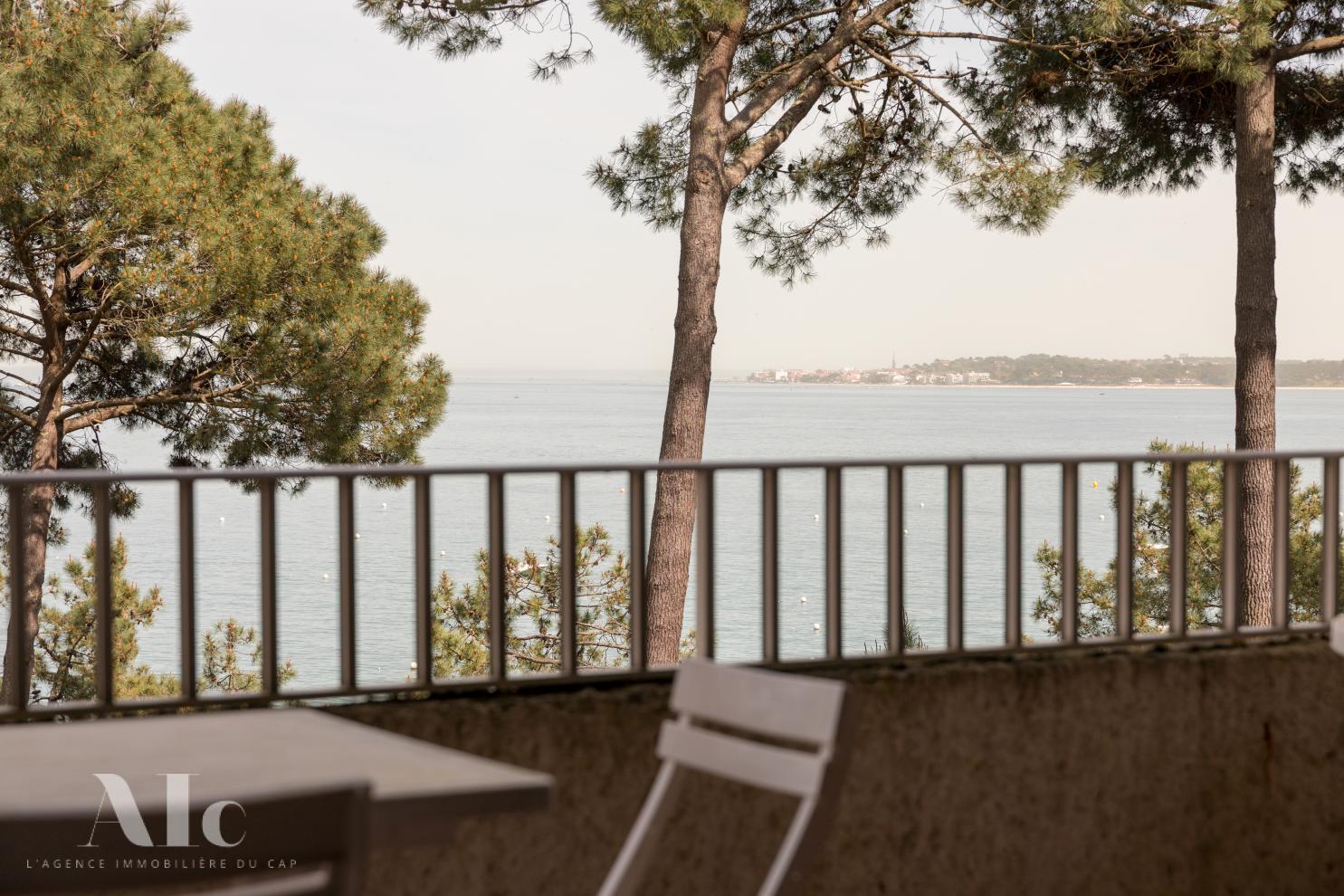 PHOTO-24 Cap Ferret appartement bordure bassin à vendre