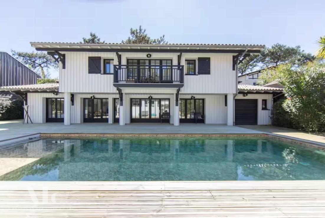 c8a75ef7-d18c-413d-99f4-d0108aca7ba4